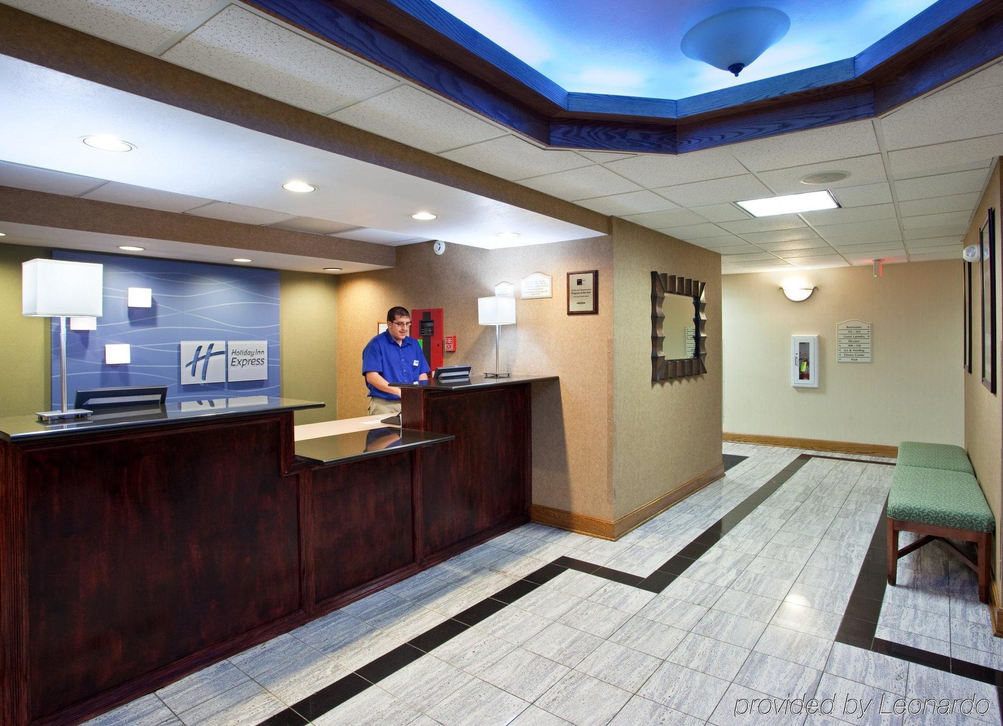 Best Western St. Clairsville Inn & Suites מראה פנימי תמונה